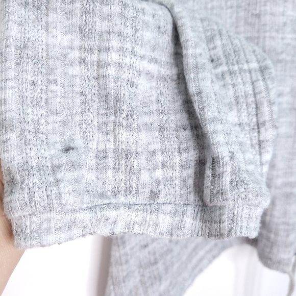 ANTHROPOLOGIE Women's Drop Shoulder  Top MEDIUM - Picture 4 of 11